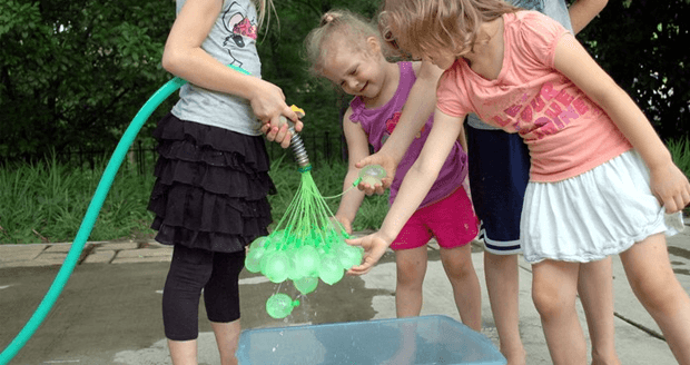 Bunch O Balloons: 100 Water Balloons in Less Than 1 Minute