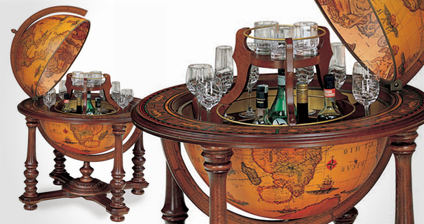 16th Century Globe Bar