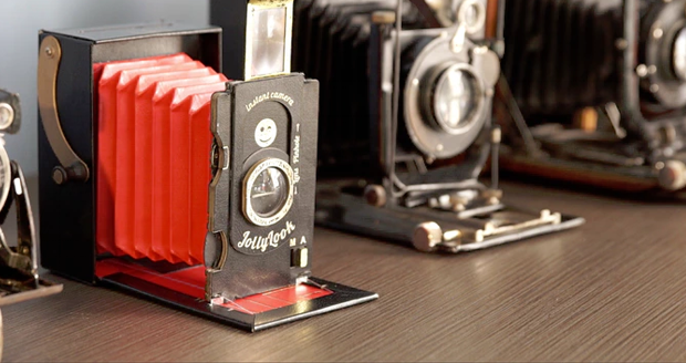 Jollylook Cardboard Vintage Camera