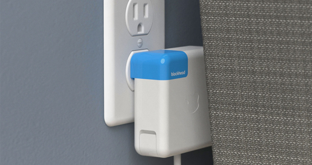 Side-Facing Apple Charger