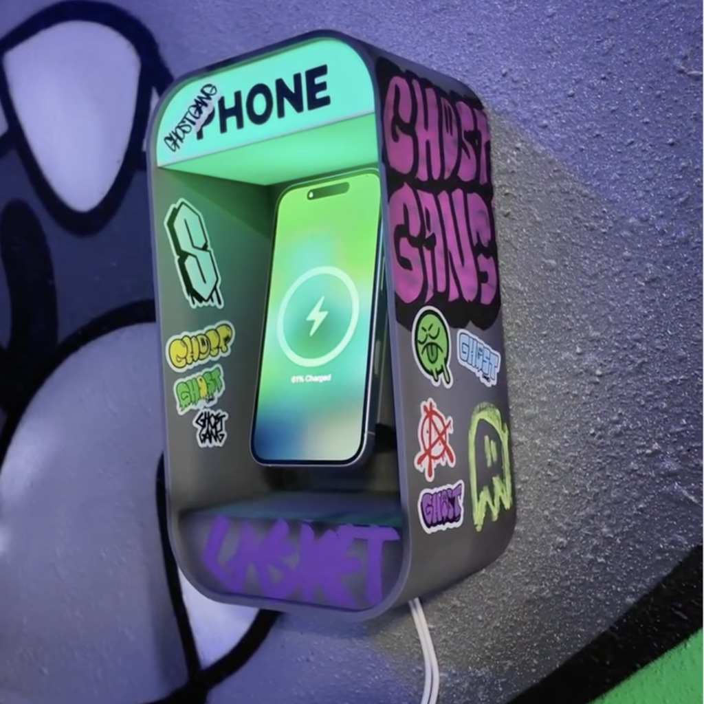 Pay Phone Charger – Graffiti MagSafe Phone Charger