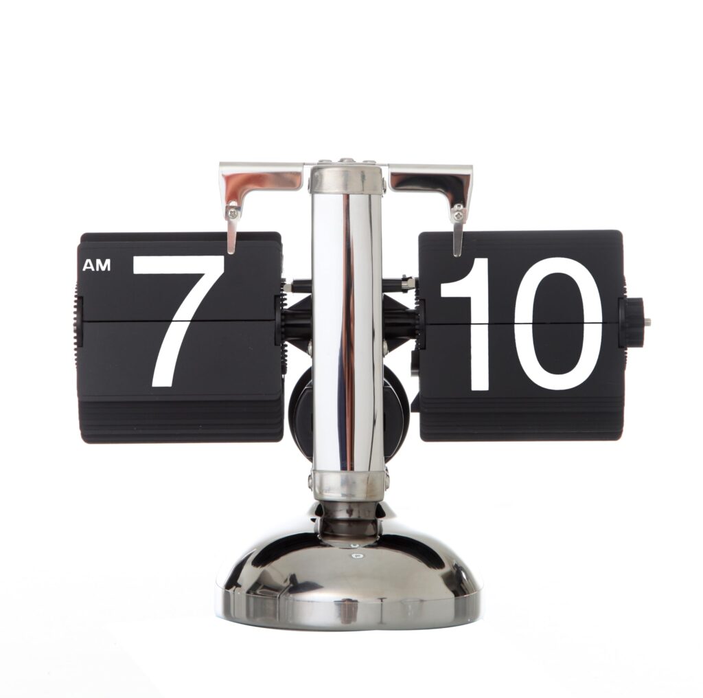 Retro Flip Down Clock – Mechanical Flip Desk Clock